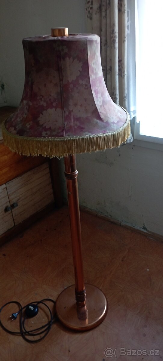 Stojací lampa - 2