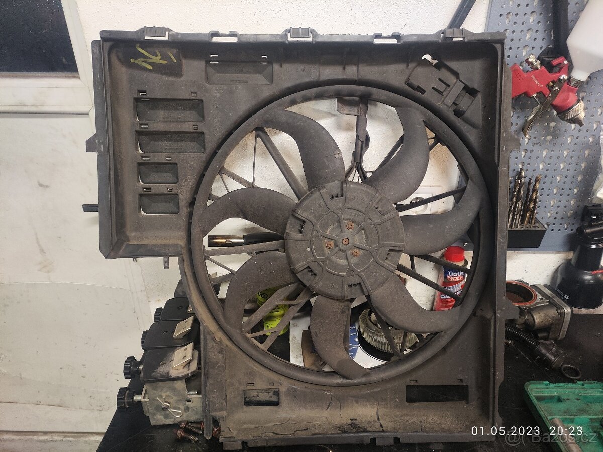 BMW X5 e53 4.4i, 4.8is větrák - 2