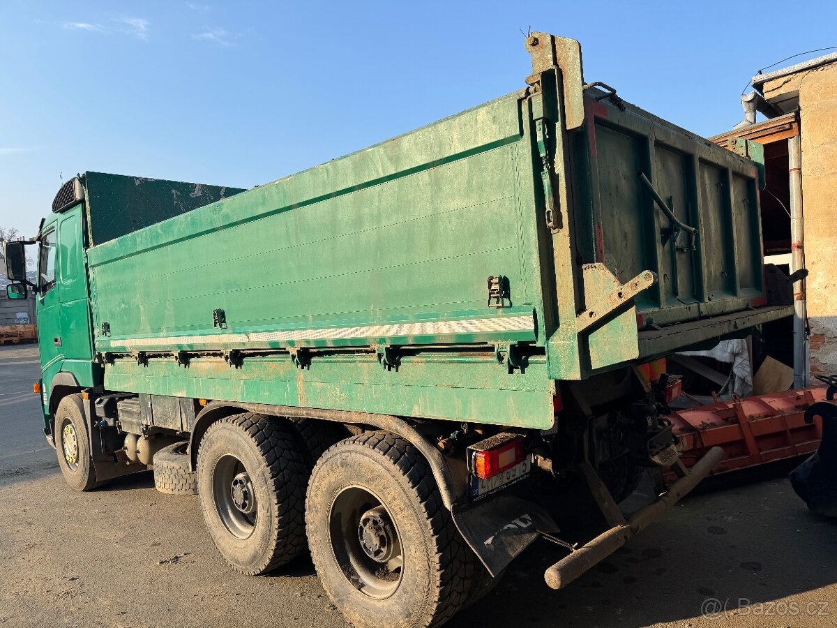Volvo sklapec 6x4 - 2