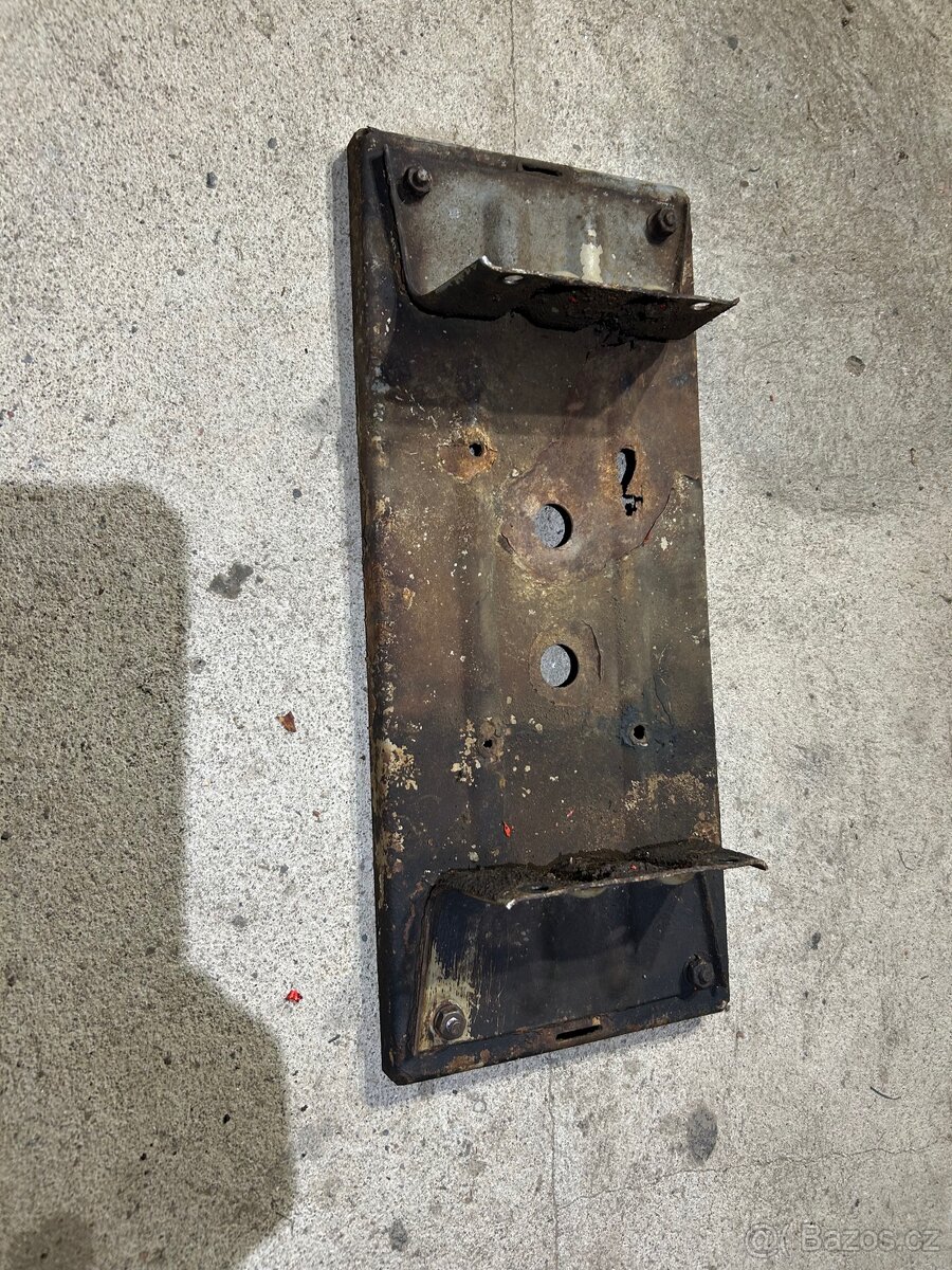 Držák baterie Zetor 3011 - 2