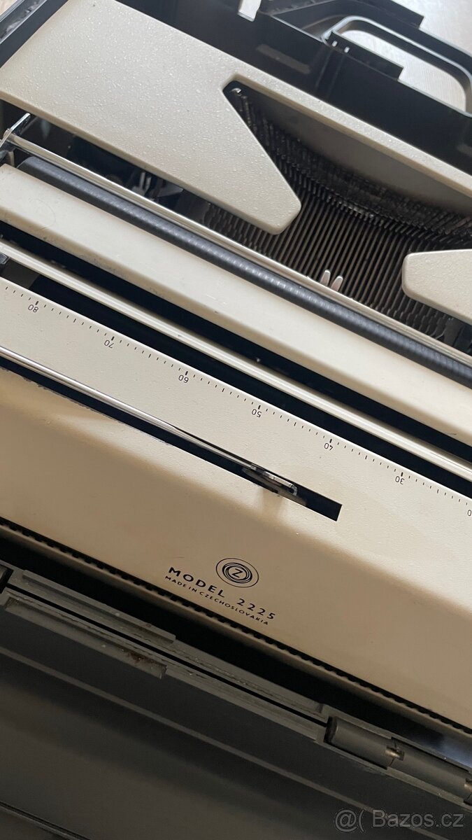 Psací stroj Consul 2225 - 2