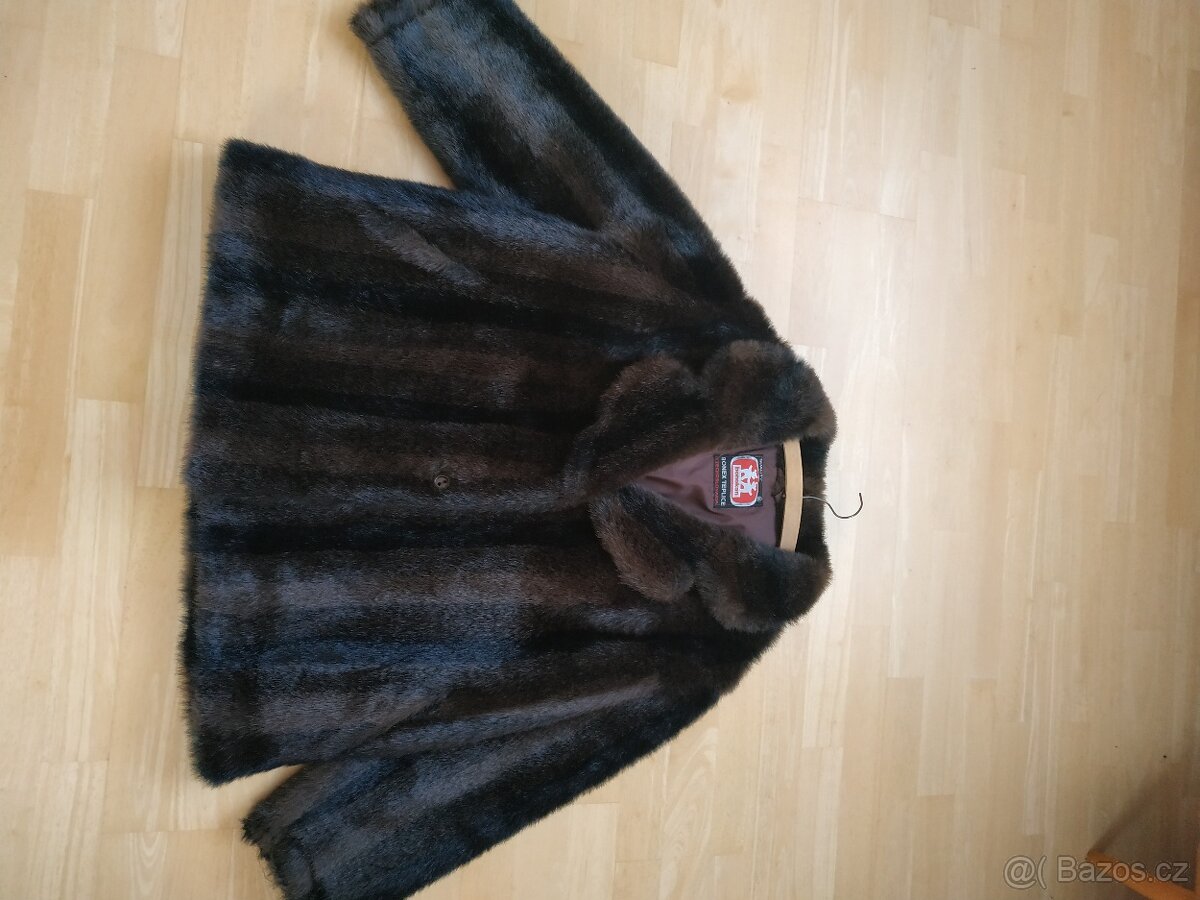 Dámský krátký kozich Novy - 2