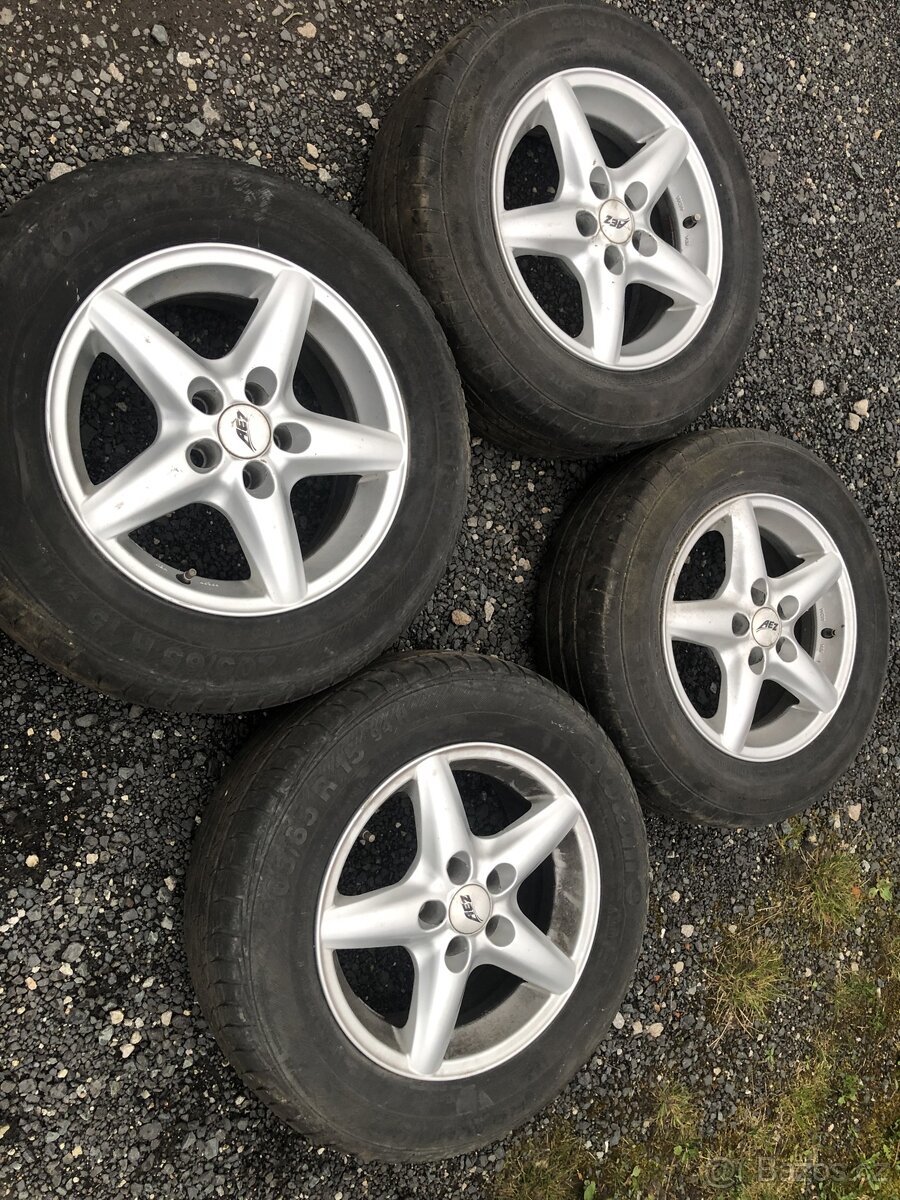 Prodám 15’ sadu kompletních kol + další 2 pneu - 2