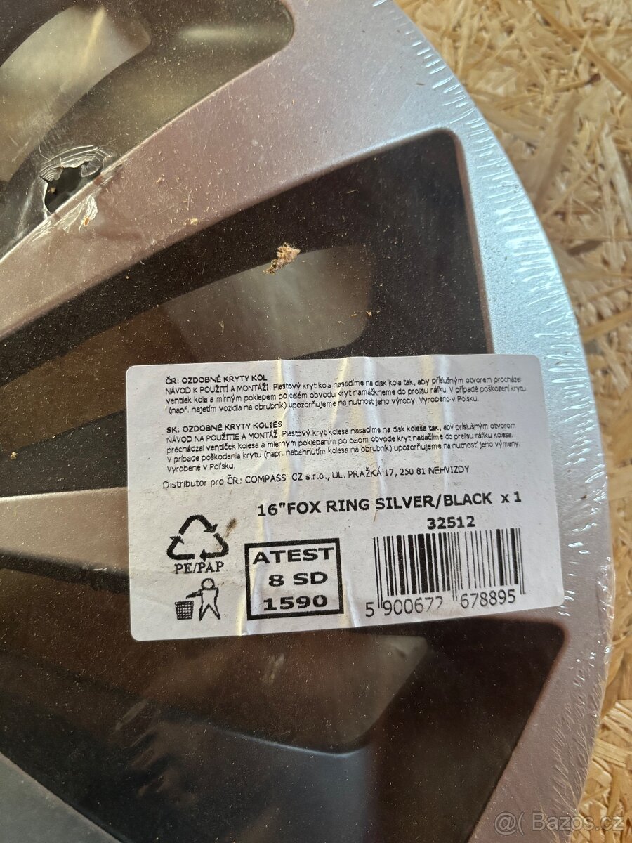 Nové poklice 16" FOX RING Silver/Black – sada - 2