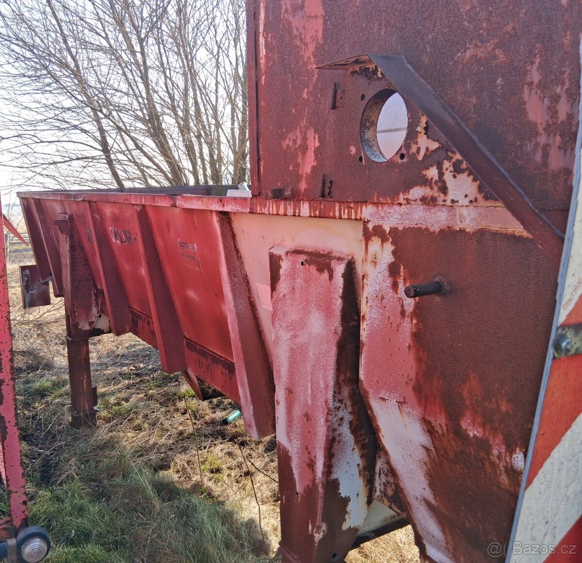 Korba k rozmetadlu mrvy RUR 10 - 2