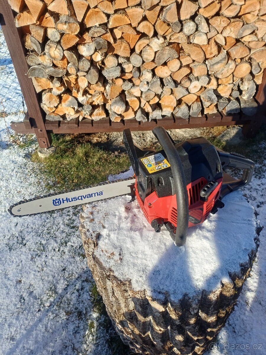 Motorová pila Jonsered - 2