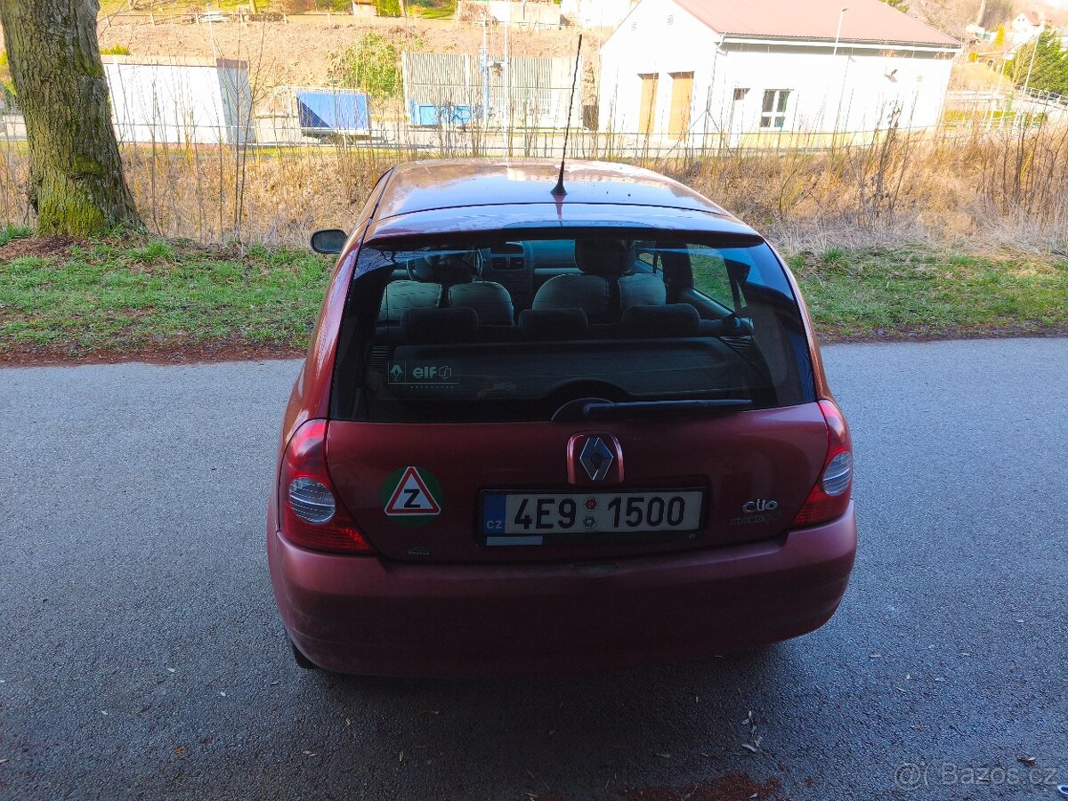 Renault Clio - 2