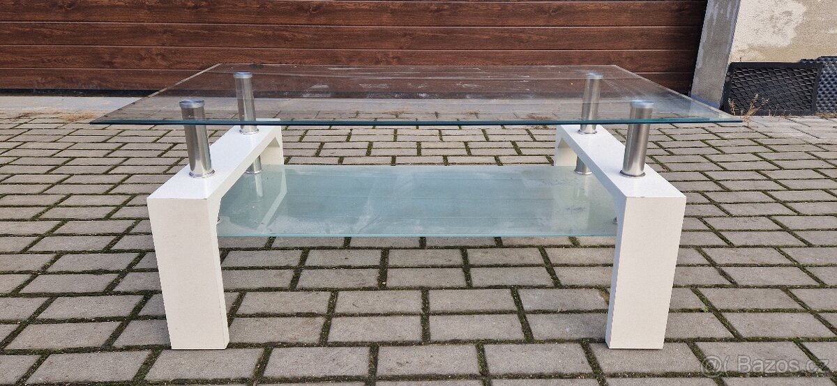 Skleněný stůl - 2