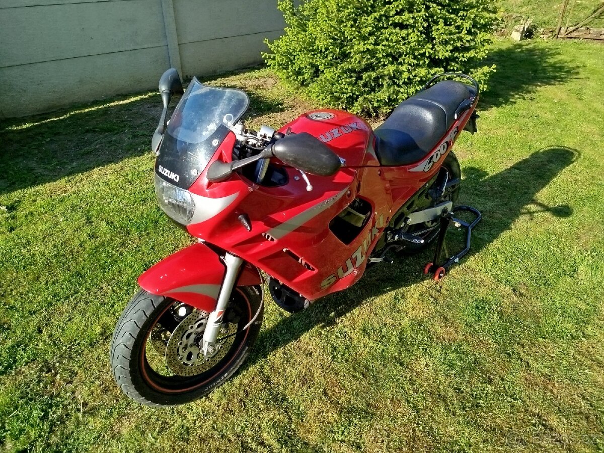 Suzuki GSX 600F - 2
