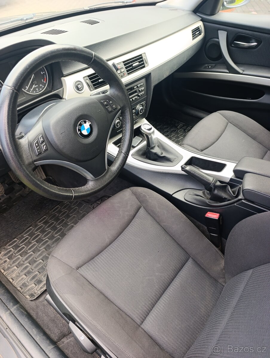 BMW 318i - 2