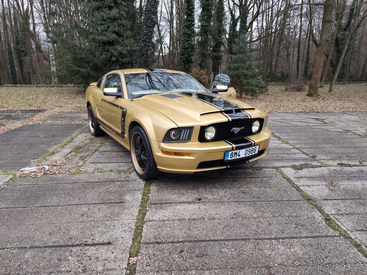 Ford mustang 4.6 v8 - 2