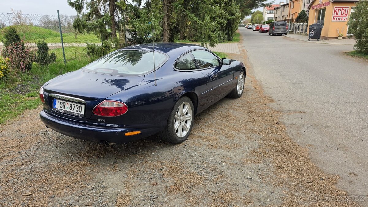 Jaguar XK8 XK8 Coupé 4.0 V8 (209 kW) - 2