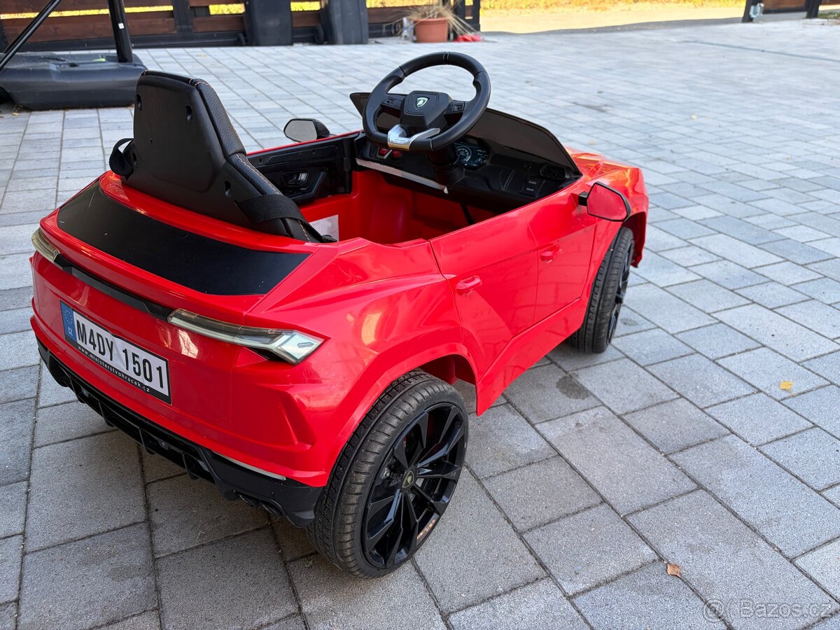 Dětské elektronické autíčko - 2