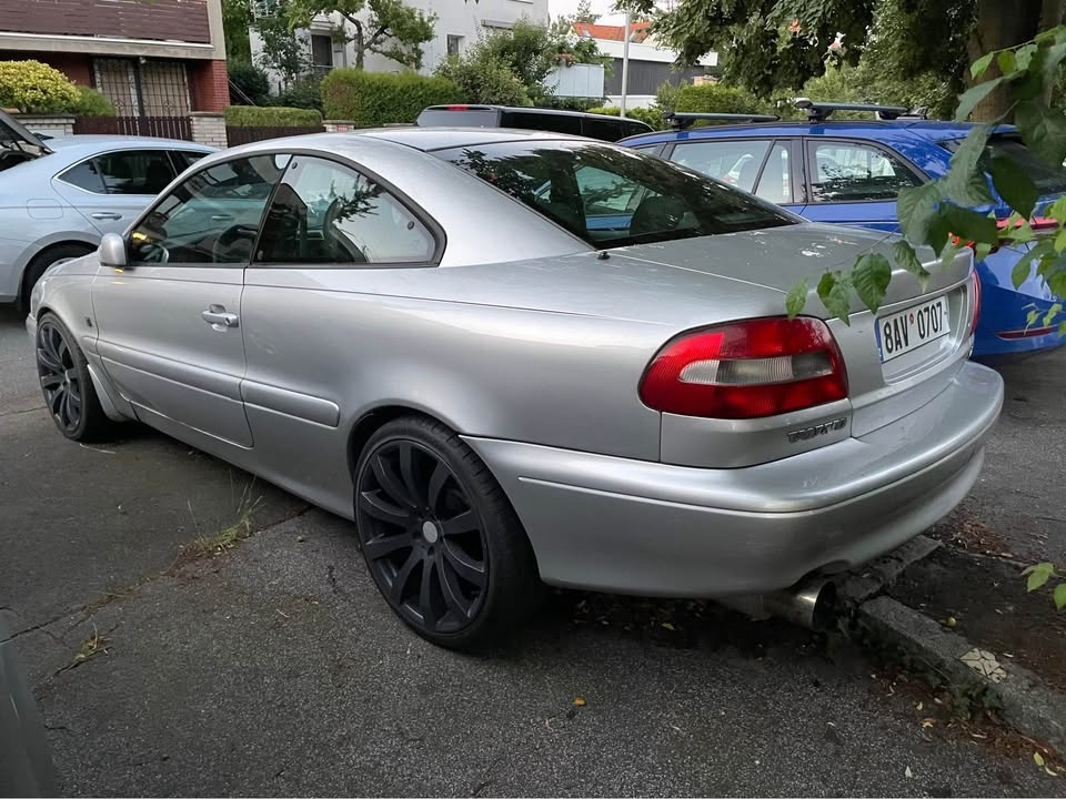 VOLVO C70 2.3 T5 MANUÁL 1999 - 2