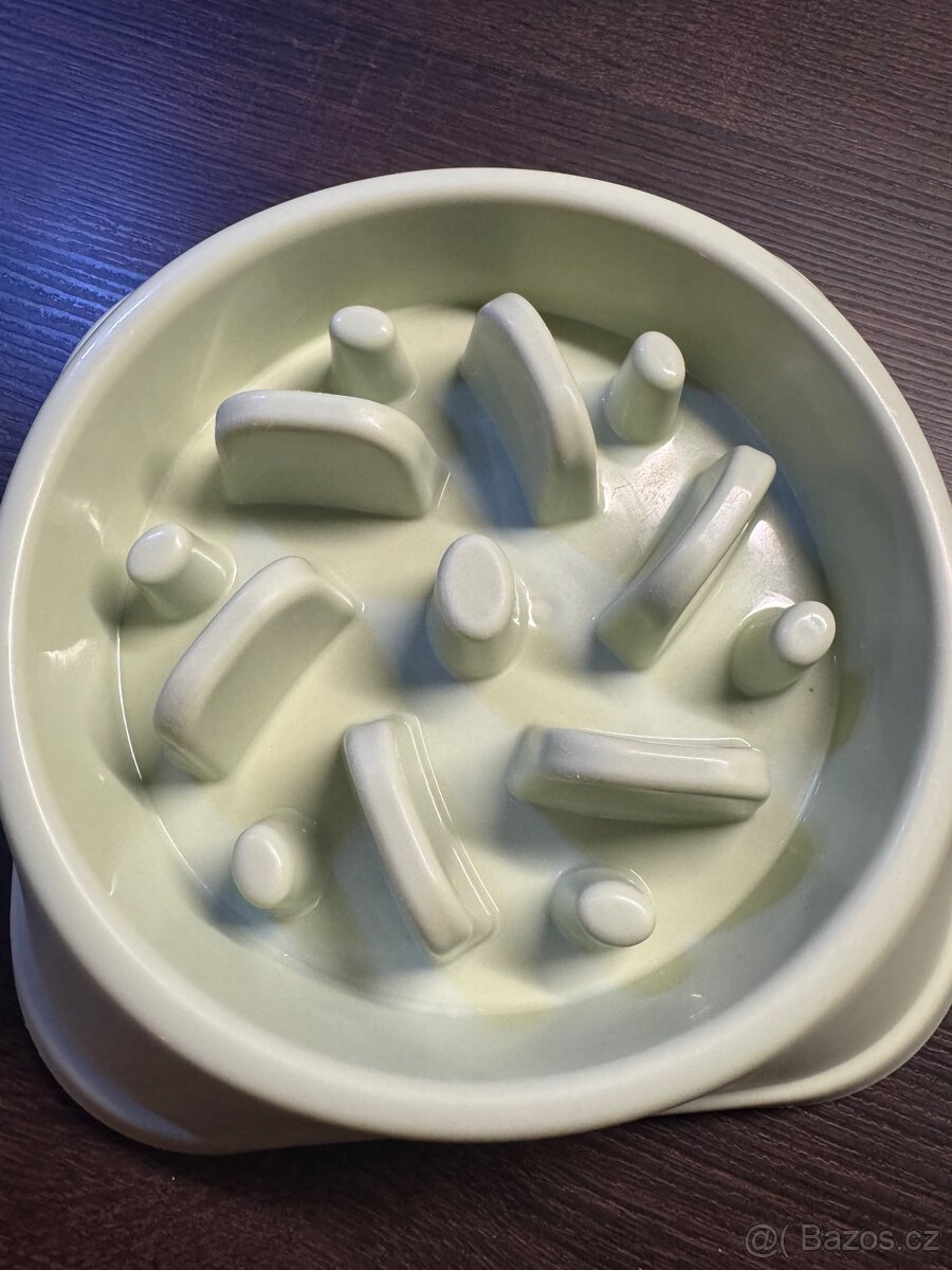 Protihltací miska pro psa - 2