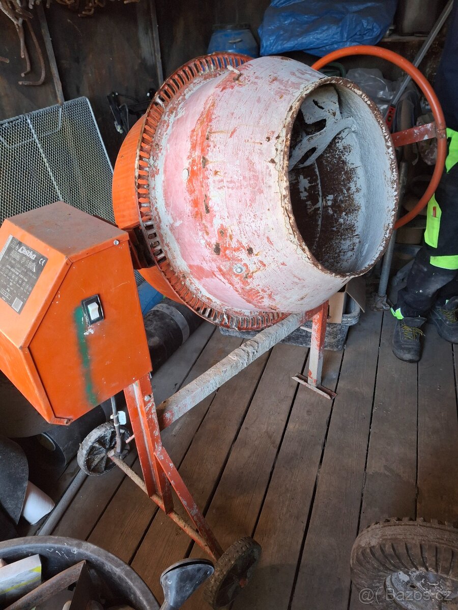 Stavební míchačka 230V - 2