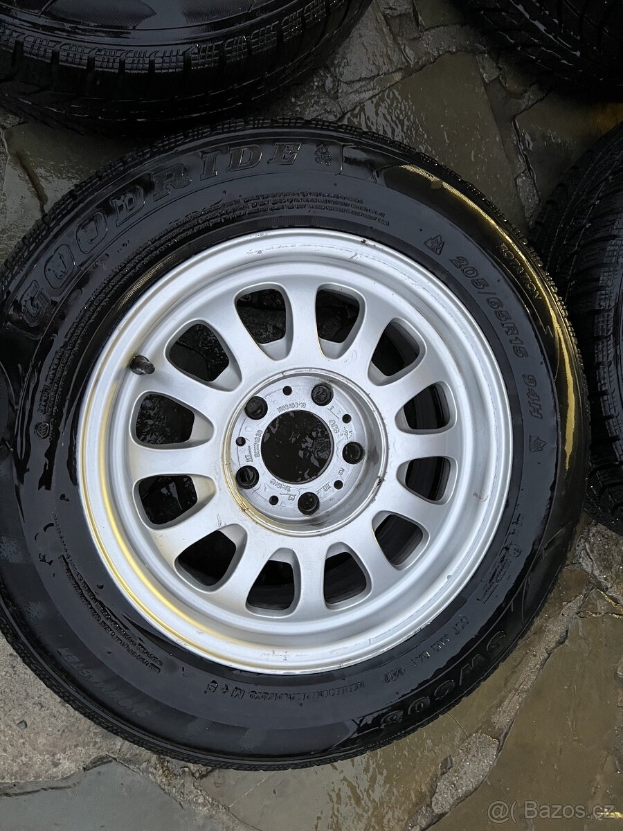 Prodám 5× ALU kola se zimními pneu (4× kompletní + 1× rezerv - 2
