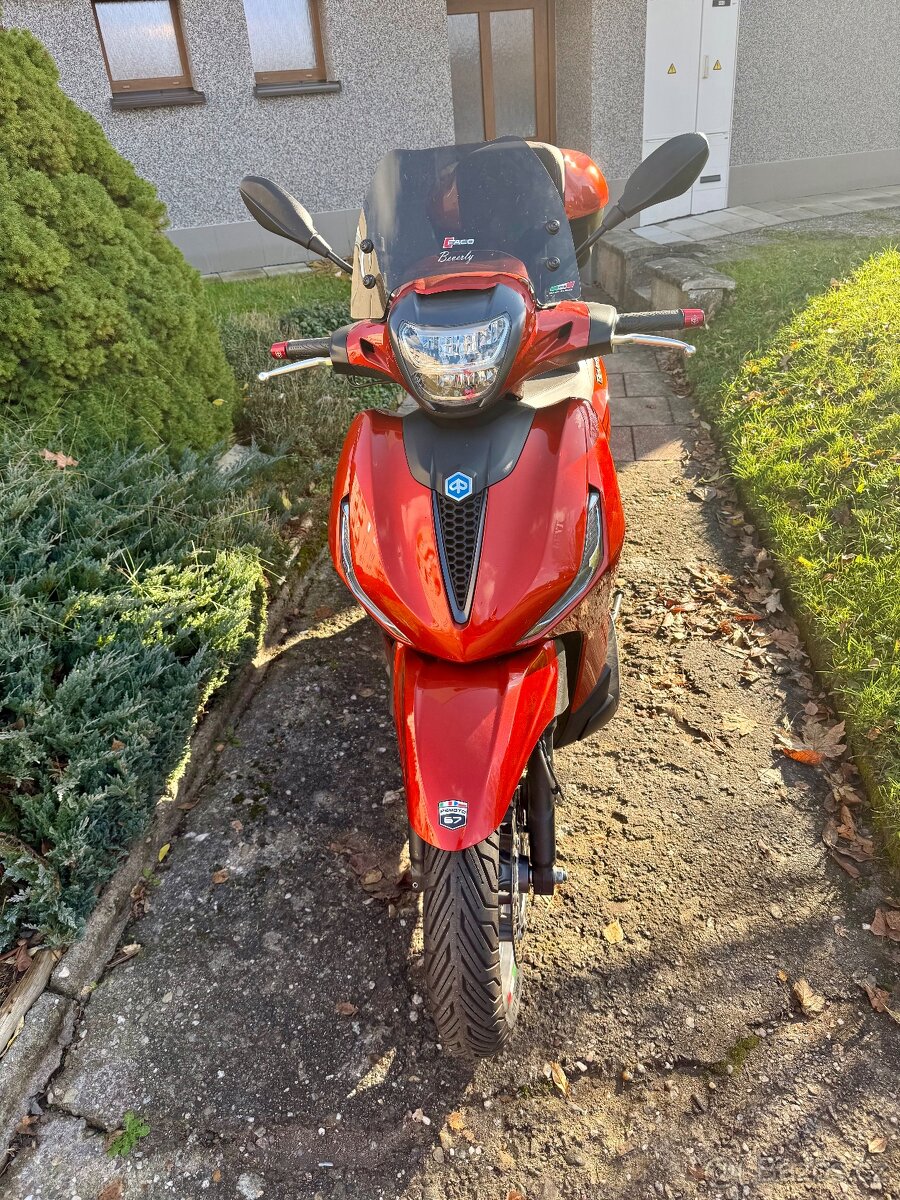 Piaggio 400 Beverly S - 2