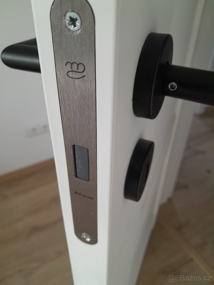 bezfalcové dveře Rumba, 80 L, bílé + obložka - 2