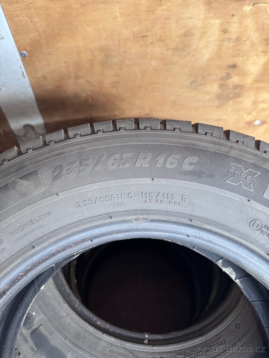 235/65 R16C Michelin - 2