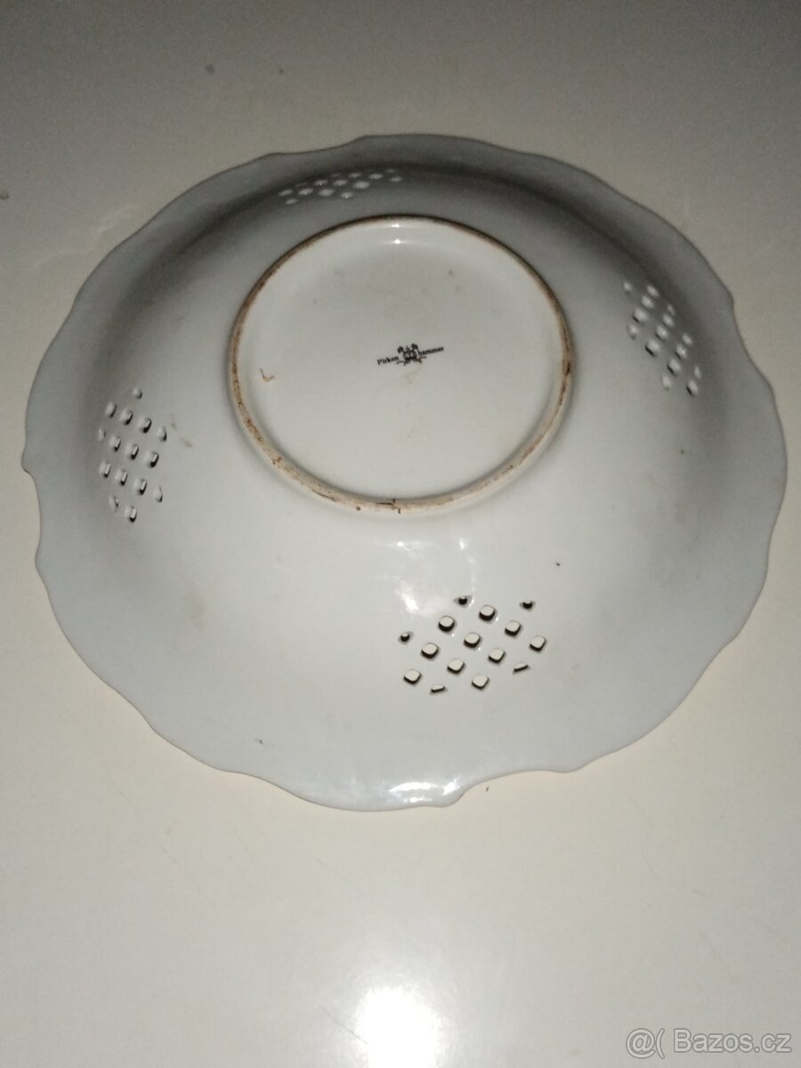 Krásná porcelánová mísa průměr 23 cm a výška 6,5 cm - 2