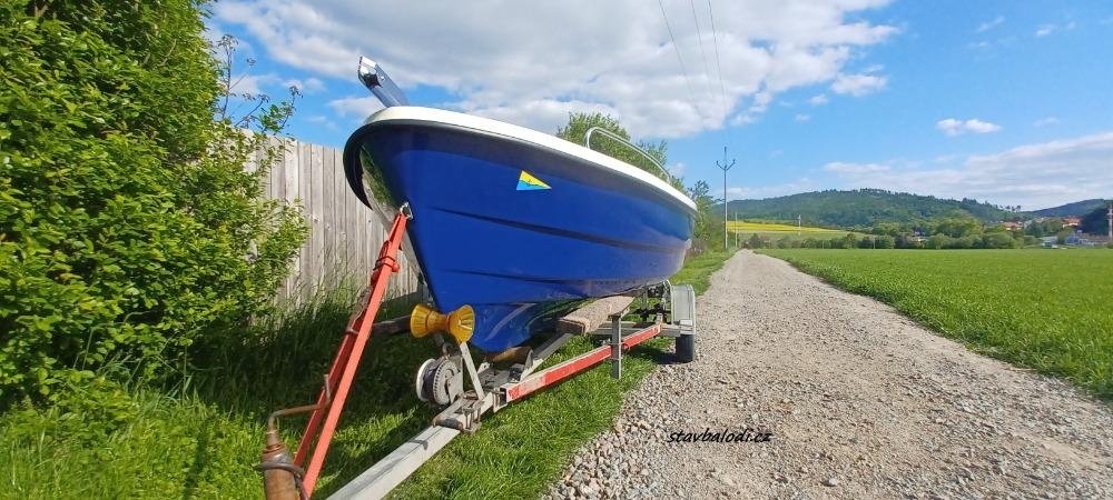 Motorový člun Any 430 - 2