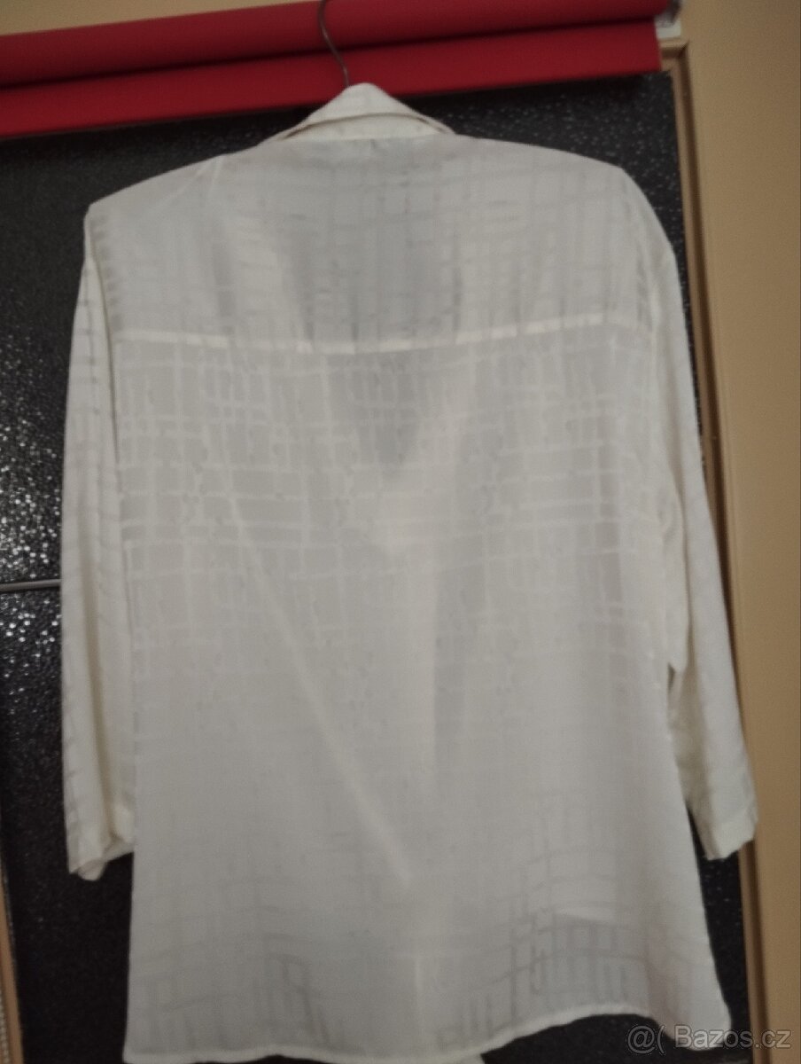 Smetanová halenka - 2