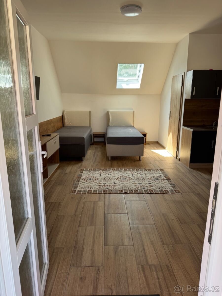 Pronájem 1KK 36m2 - 2