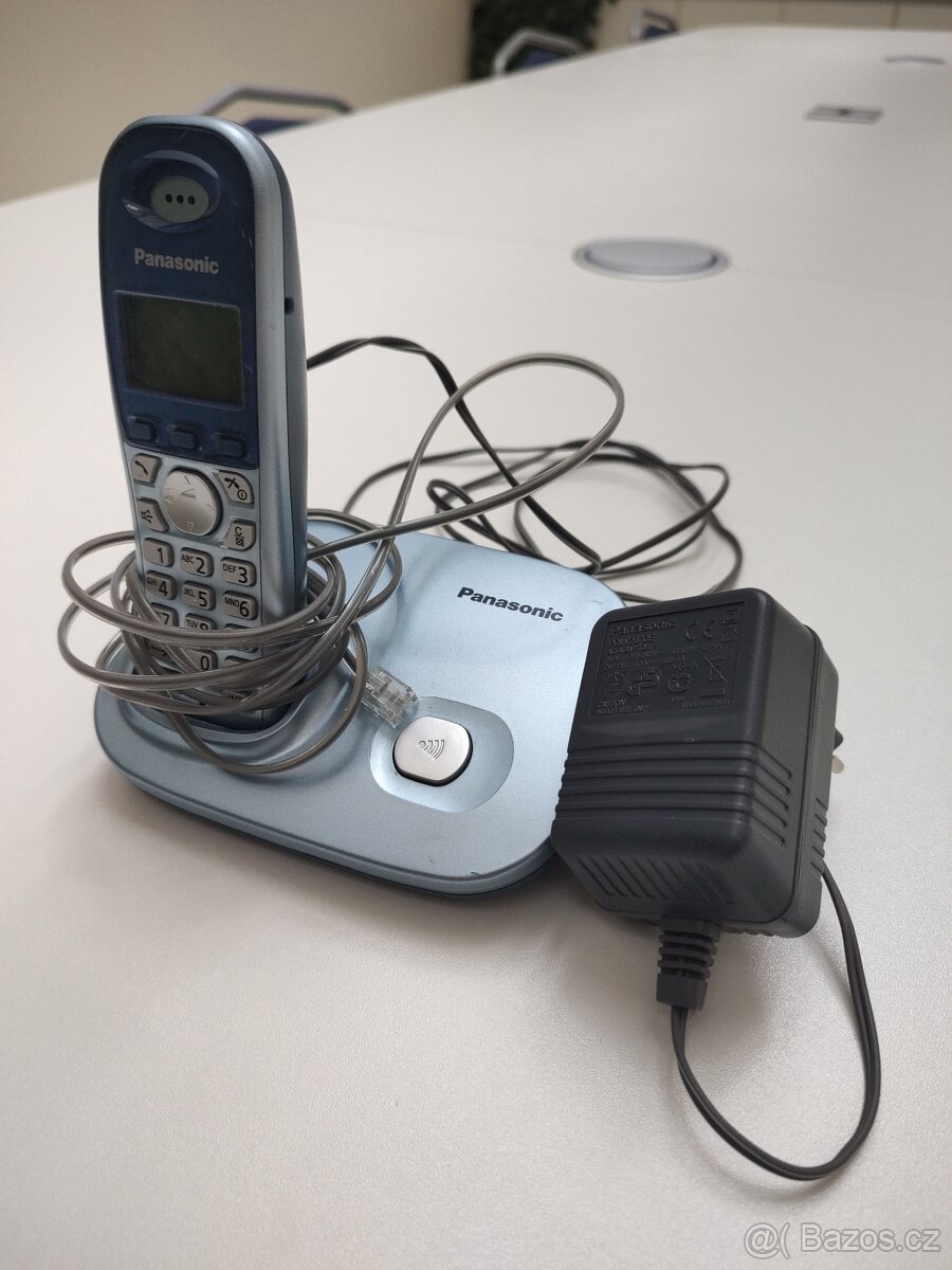 Stolní telefon Panasonic KX-TG7301FX - 2