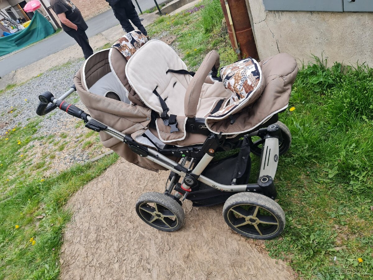 REZERVACE, Dětský kočárek Hartan - 2