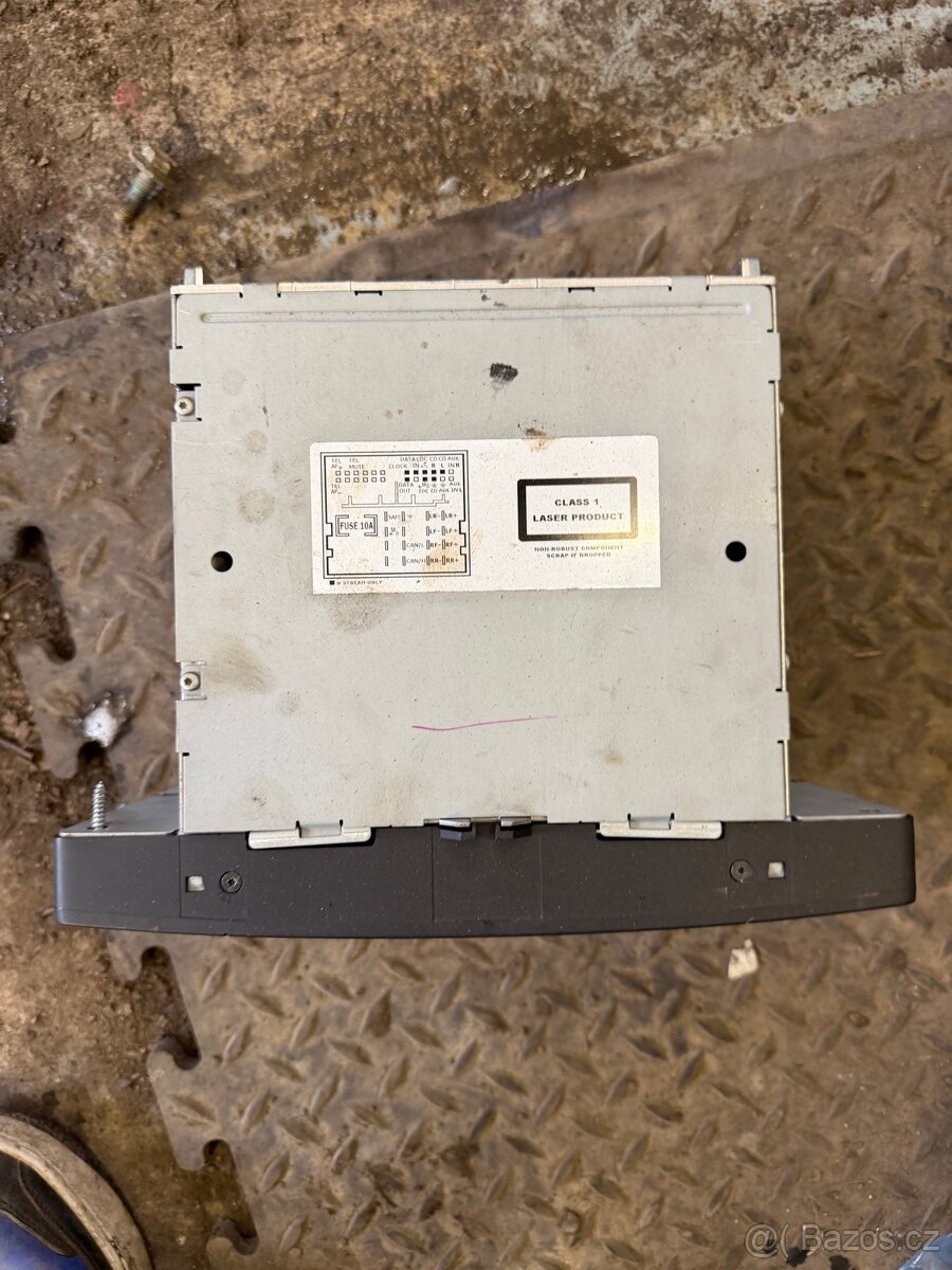 Prodam autoradio originál octavia 2 - 2