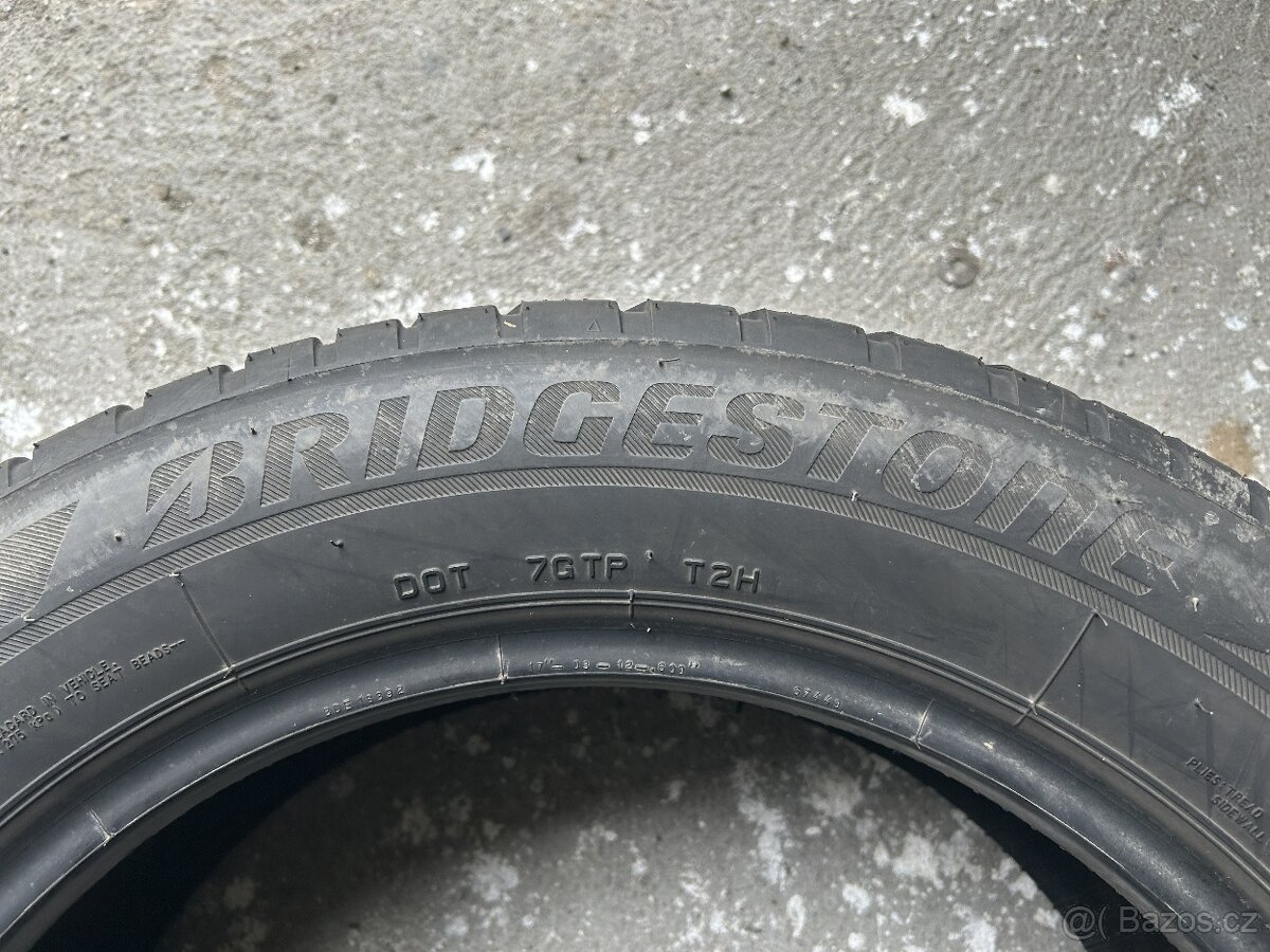 Zimní pneu 205/60/17 Bridgestone - 2