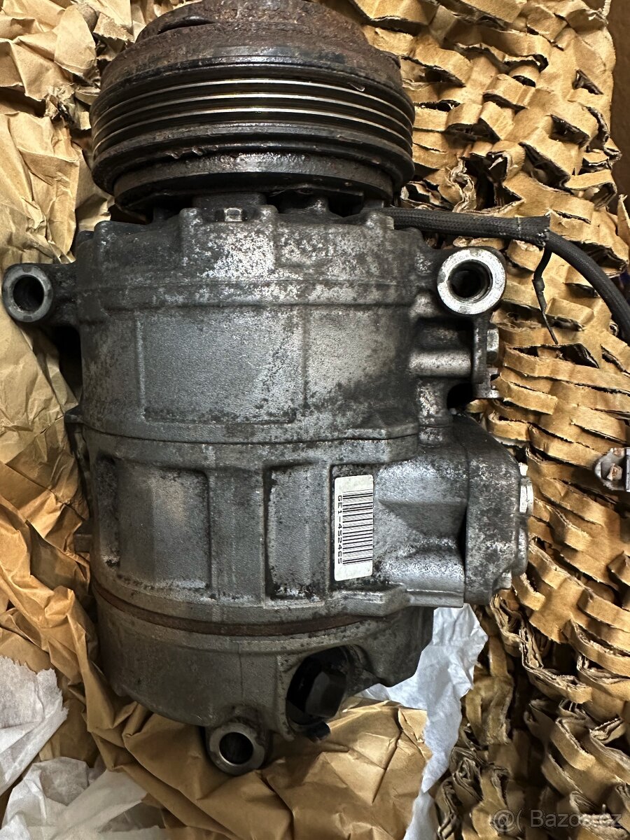 BMW E60 kompresor klimatizace - 2