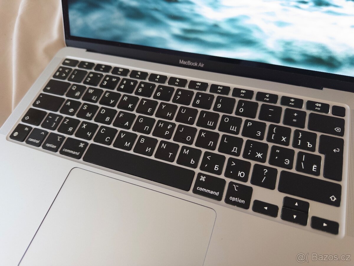 Apple MacBook Air M1 8/256 GB - 2