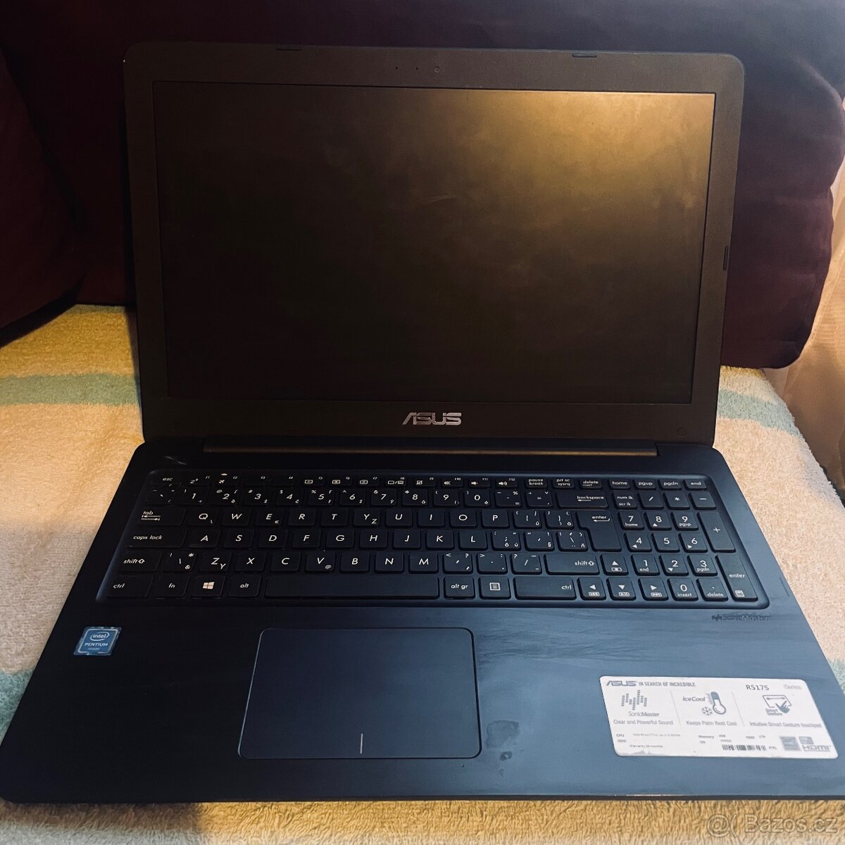 SET 2x Notebook ASUS na díly/opravu (R517S + K53S) - 2