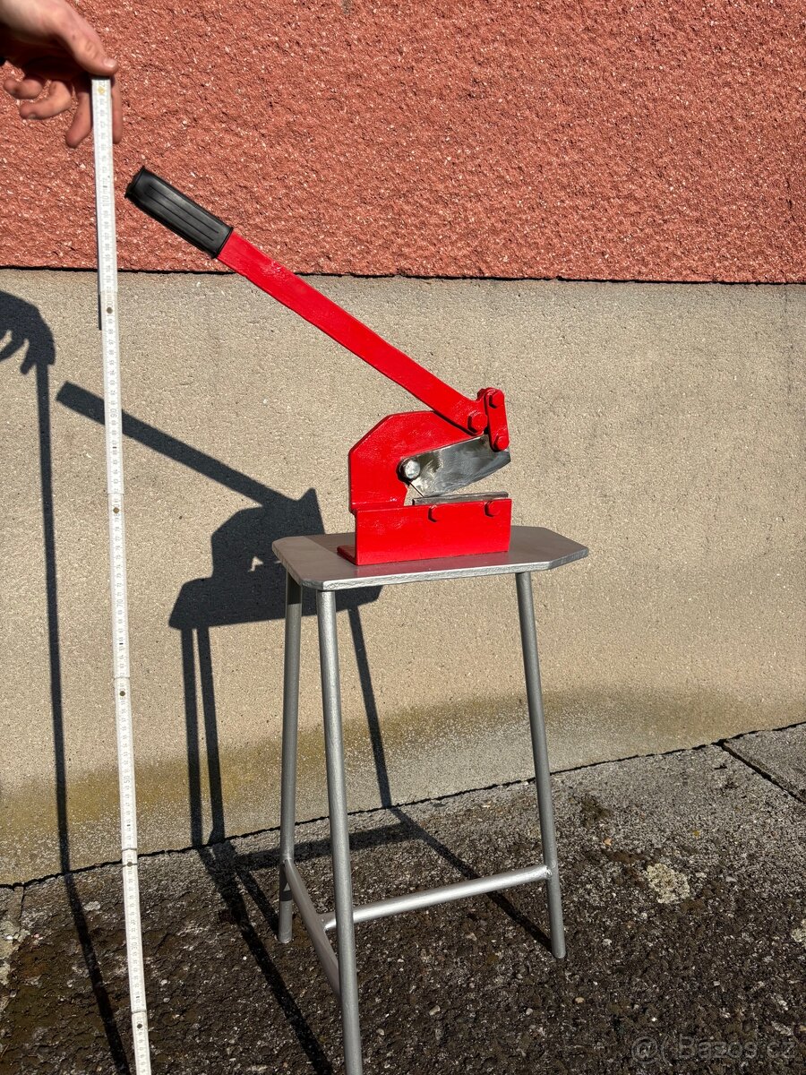 Nůžky na plech - 2