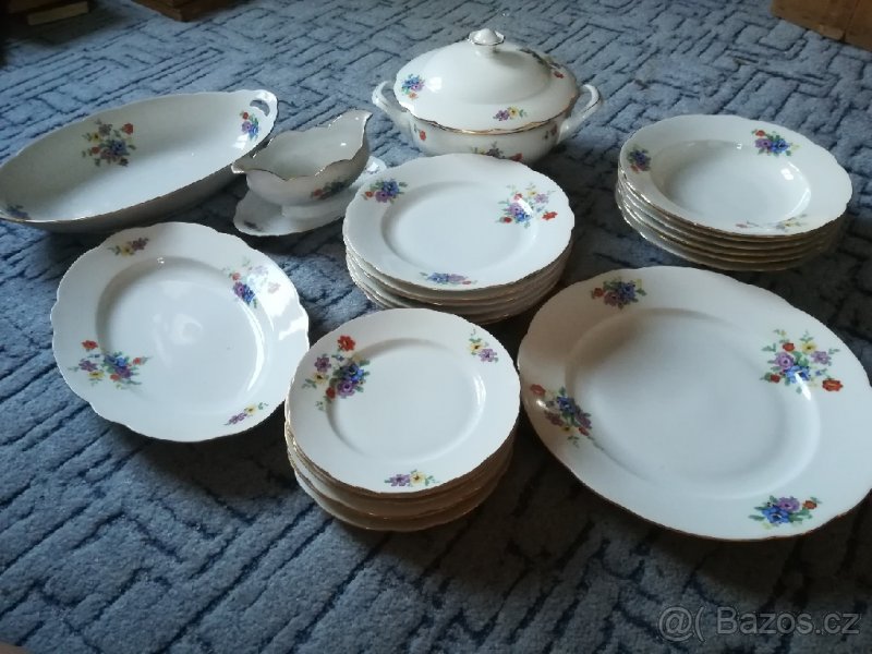 AKCE 50 let STARÝ JÍDELNÍ SET - 2