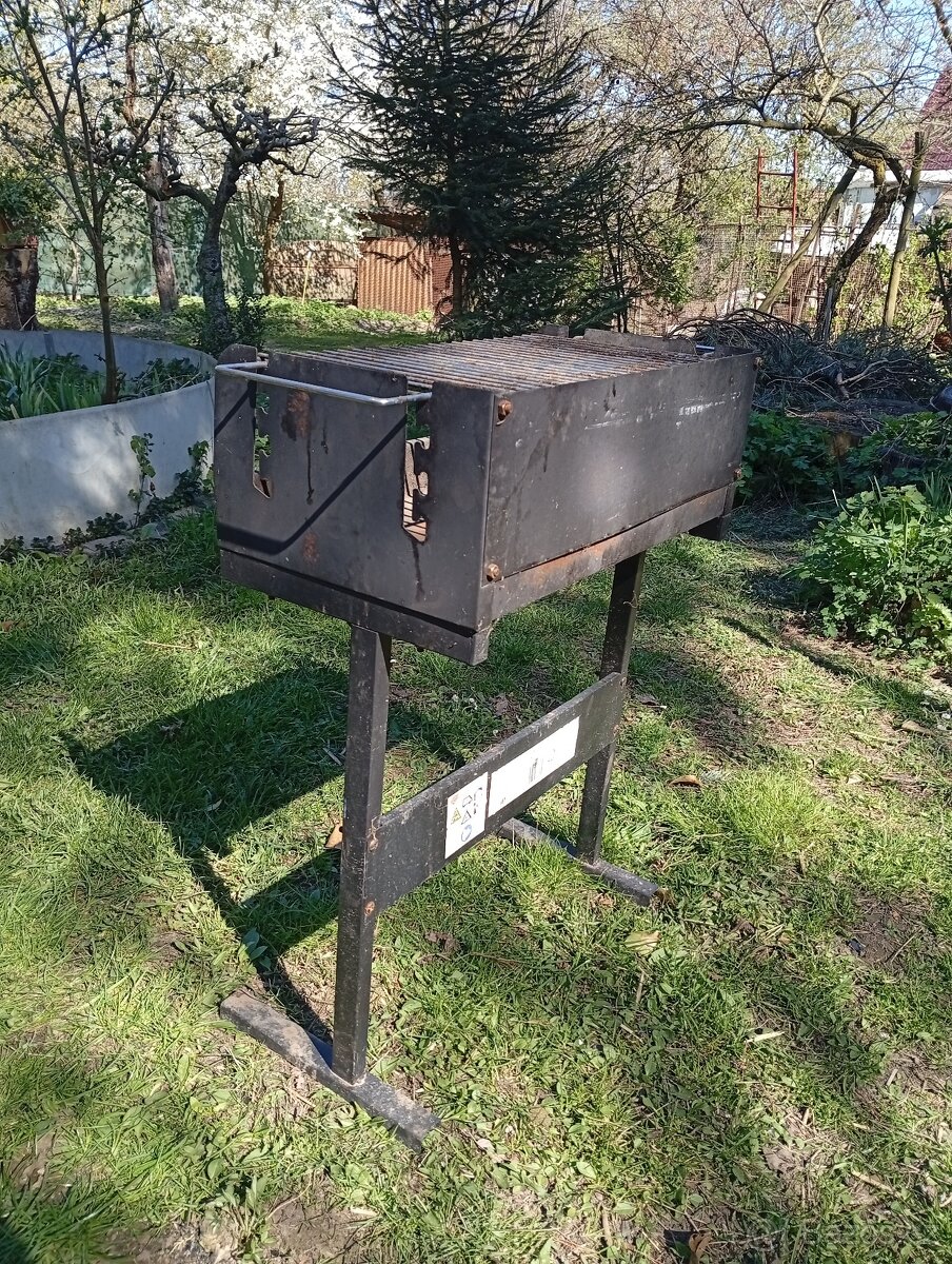 Prodám gril - 2
