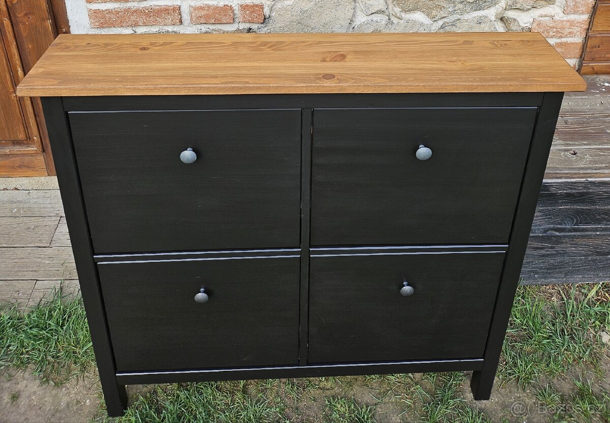 Botník Ikea Hemnes černý - 2