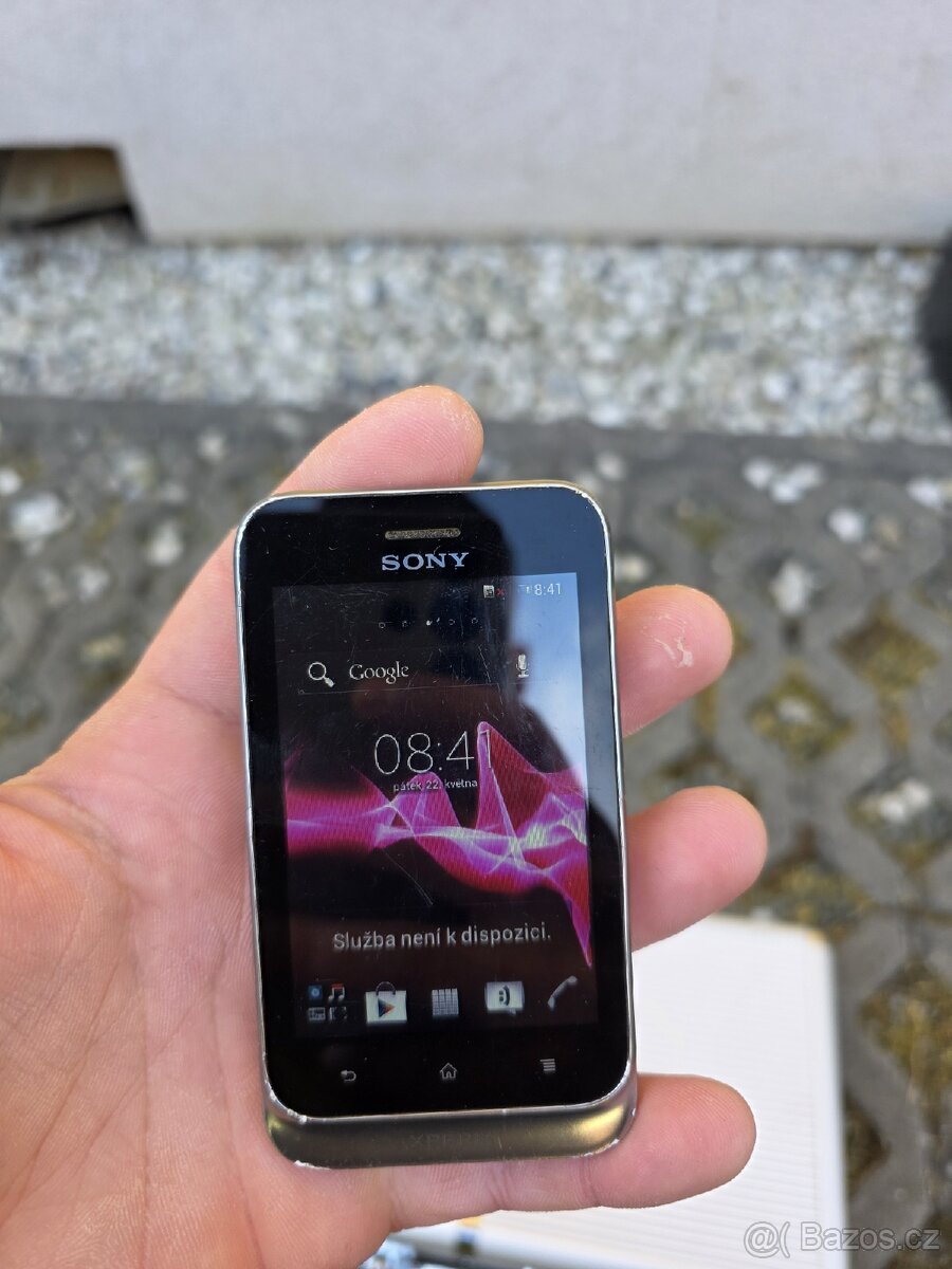 Sony xperia tipo - 2