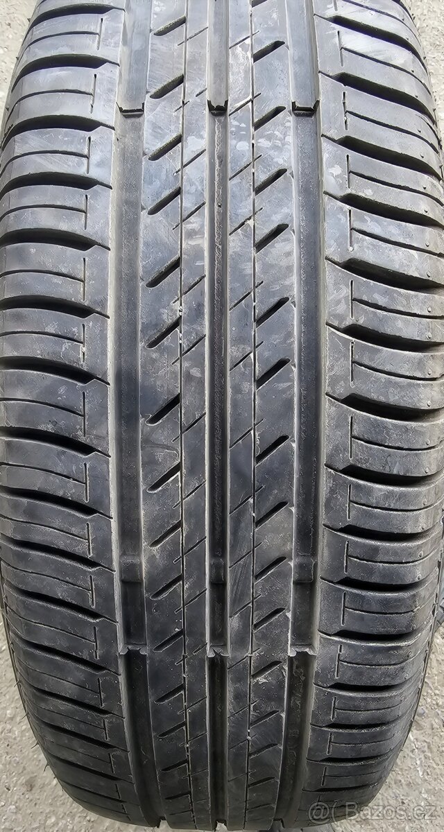 Bridgestone 205/60 R16 - 2