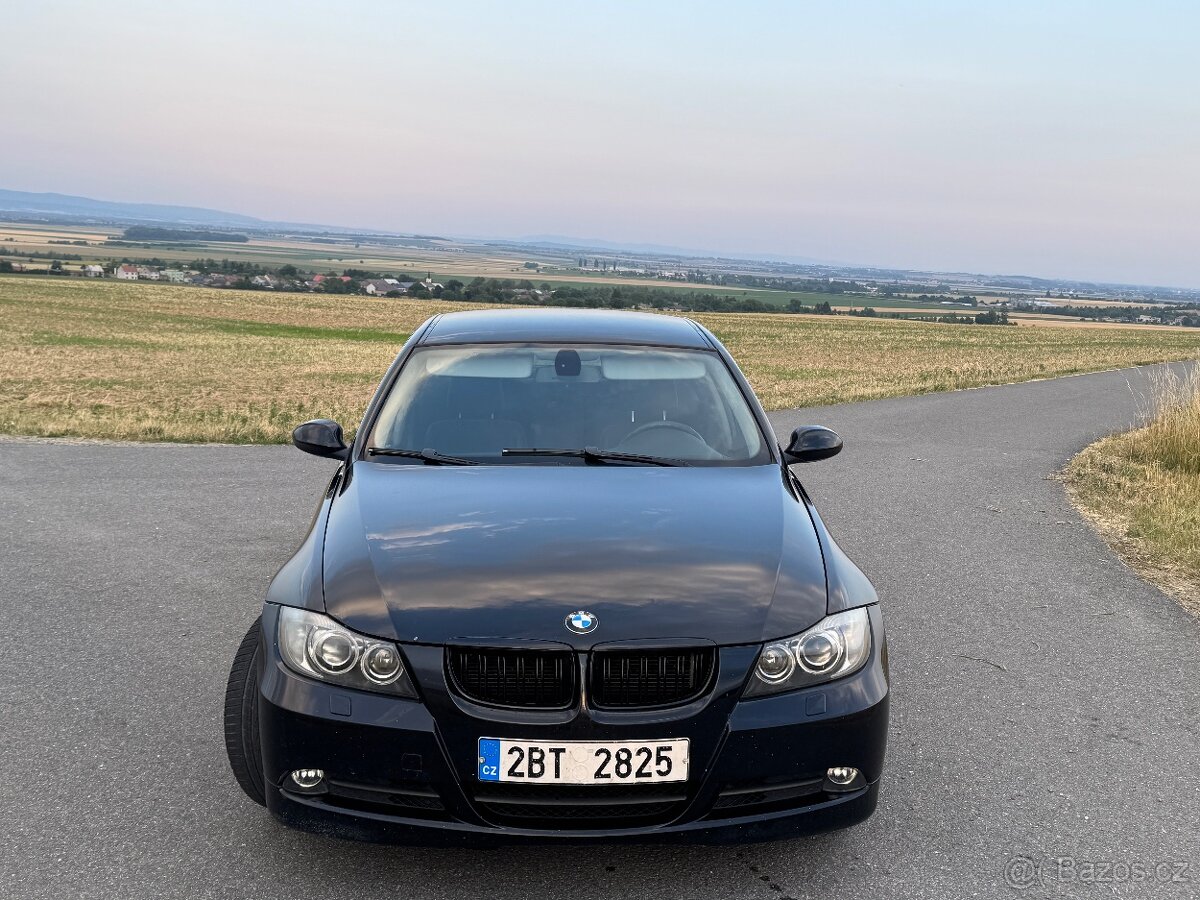 Bmw e90 325i - 2