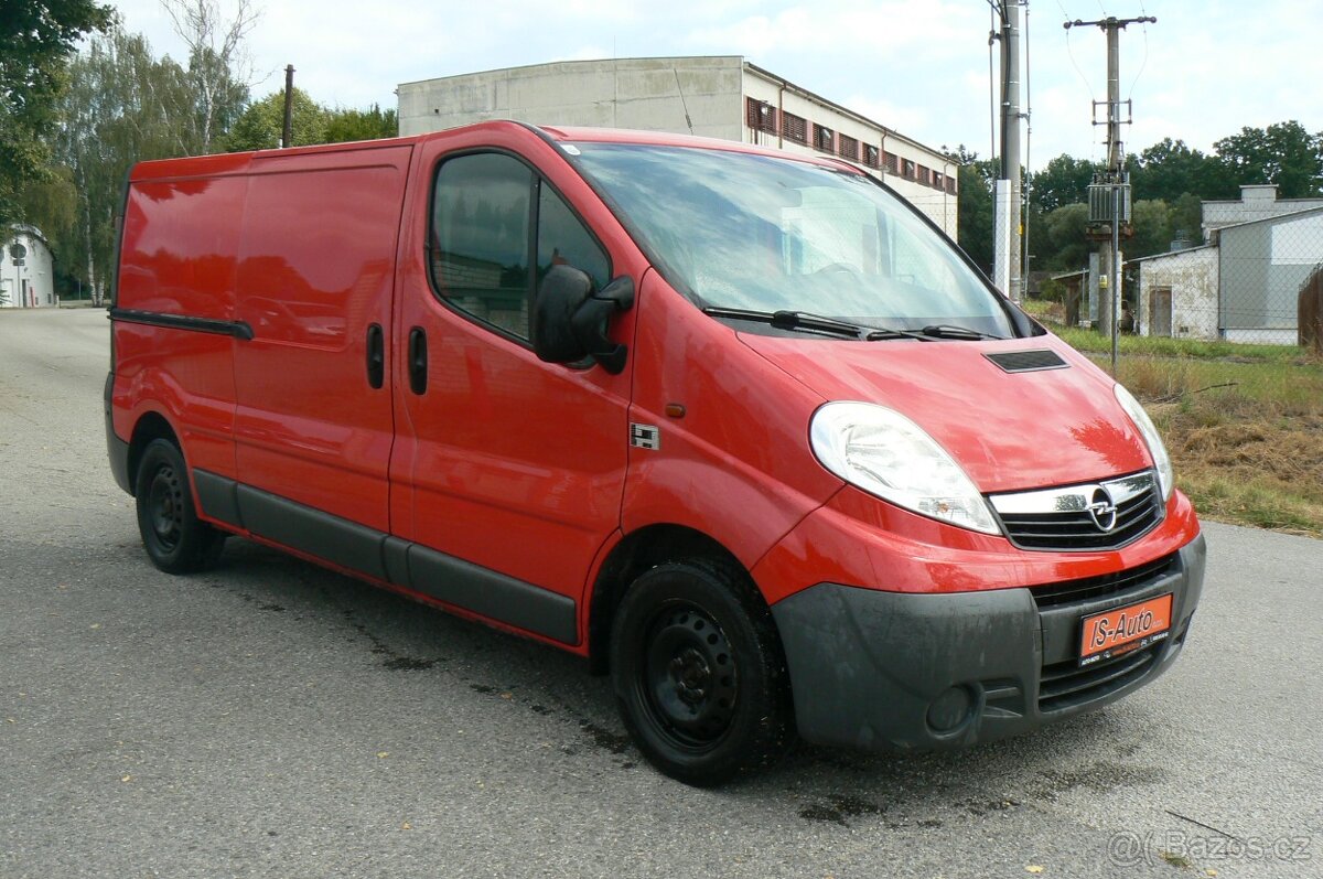 Opel Vivaro 2.0CDTi -2009 -3 místa - 2