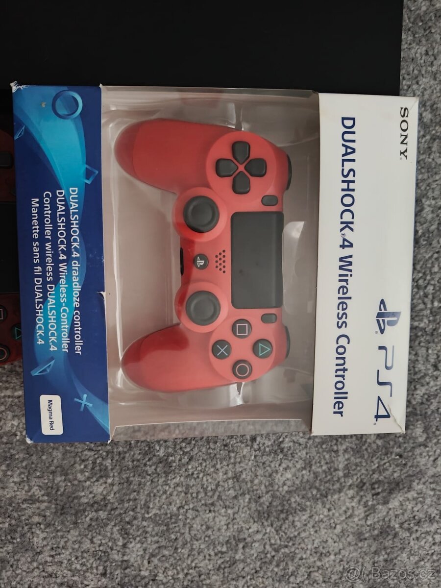Playstation 4 500gb s volantem - 2