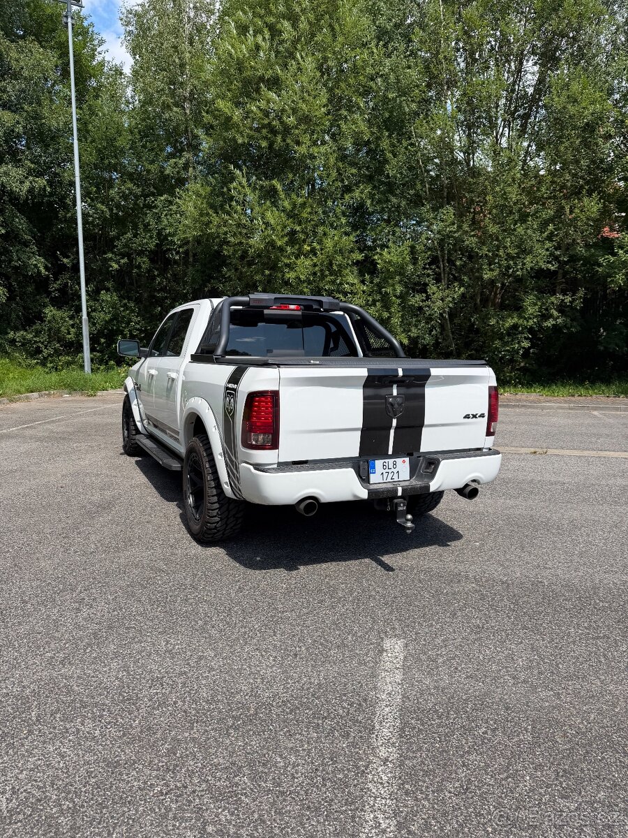 Dodge ram 1500 - 2