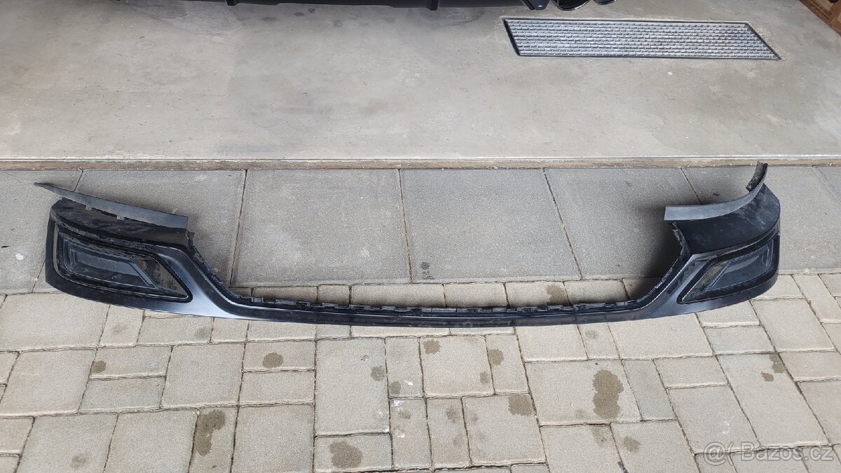 Zadní díl nárazníku audi q8 - 2