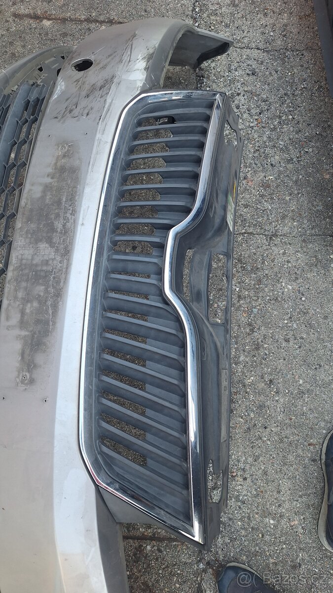 Predni naraznik skoda rapid - 2
