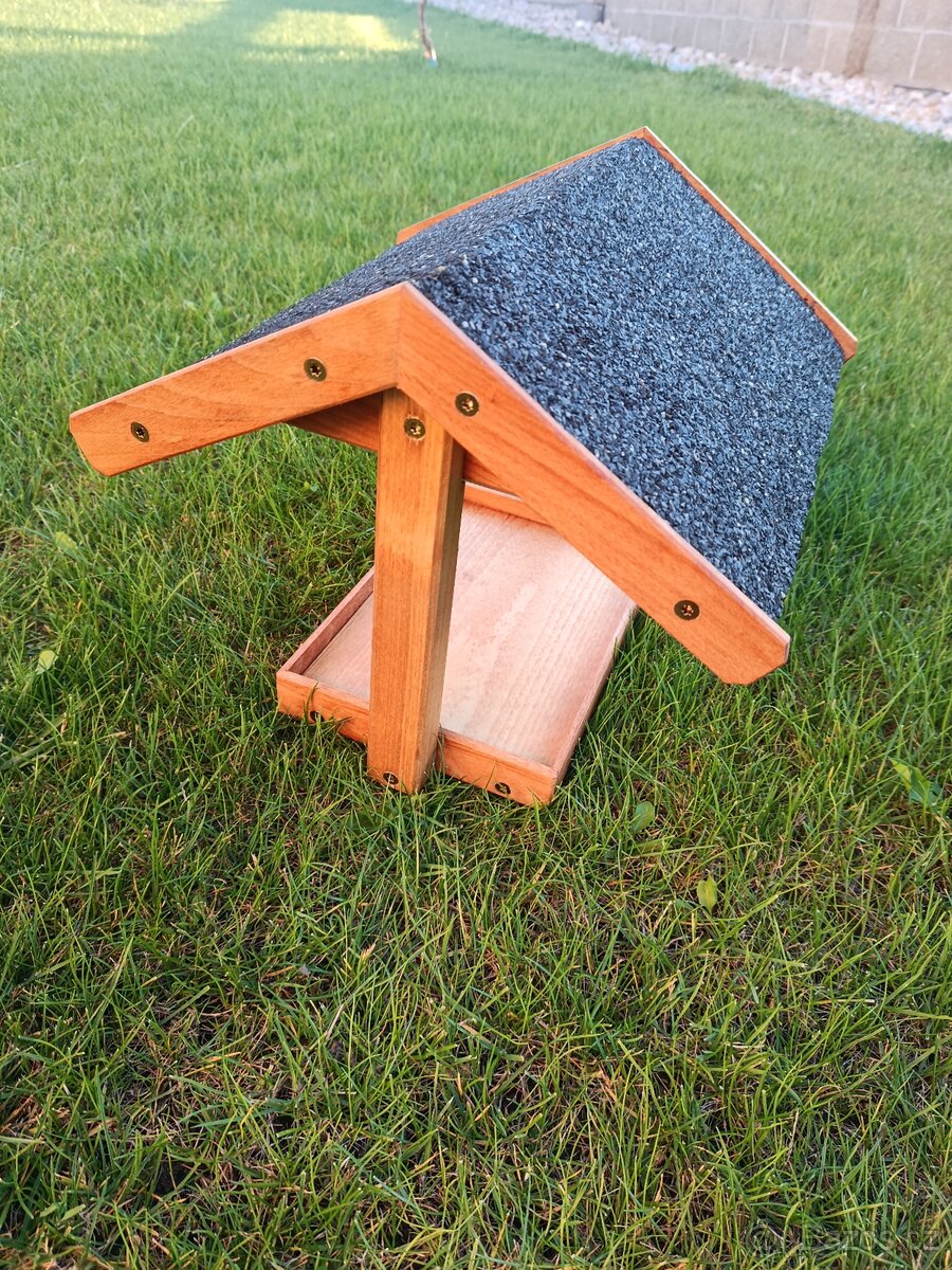 Krmítko pro ptáčky - 2