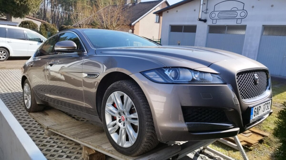 Jaguar XF 260 R-Sport 3.0D 221kw - 2