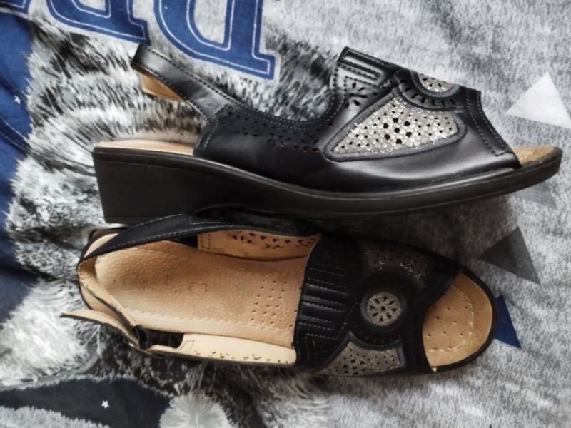 Prodám zánovní damské letni boty vel.42 PC 499,-kč - 2